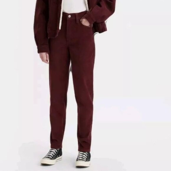 Levi's Women's High Waisted Tapered Corduroy Mom Jeans In Burgundy Size W28 L27 - Picture 1 of 16